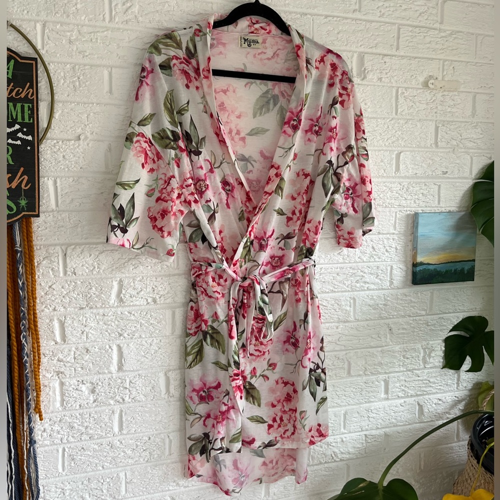 35. Show me your Mumu NWOT floral robe One size fits all. - Picture 1 of 7